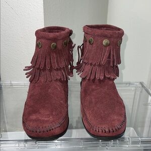 Minnetonka Burgundy Suede Fringe Ankle Boots
